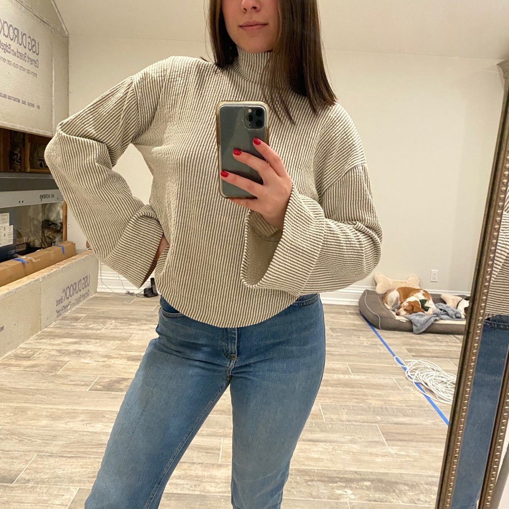 Gray and white striped top
